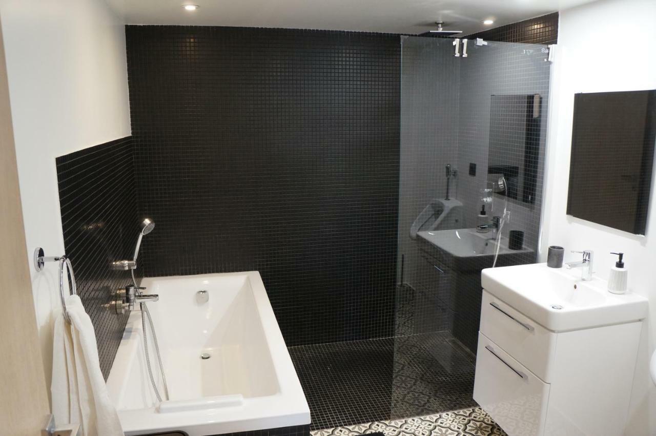 Leisure Apartmens Brasov Lägenhet Exteriör bild