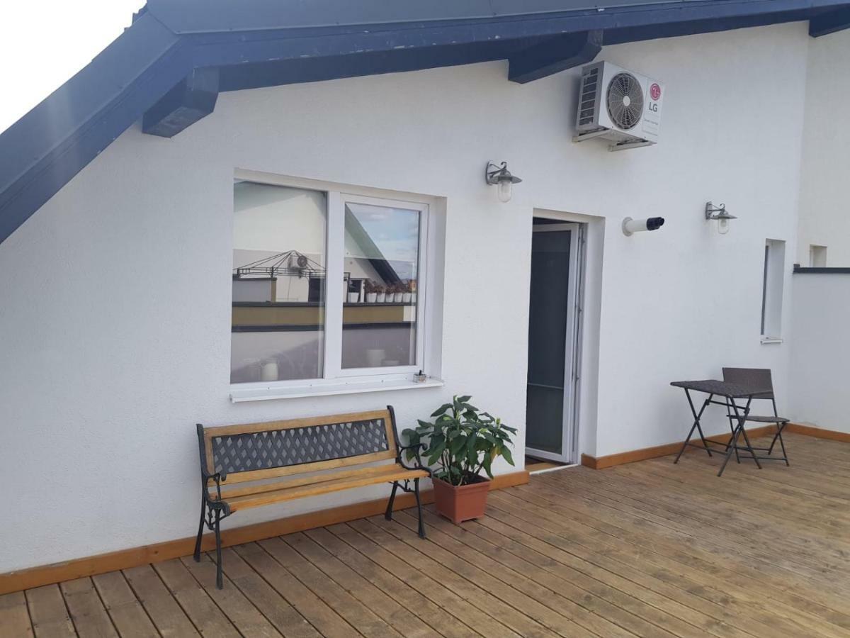 Leisure Apartmens Brasov Lägenhet Exteriör bild