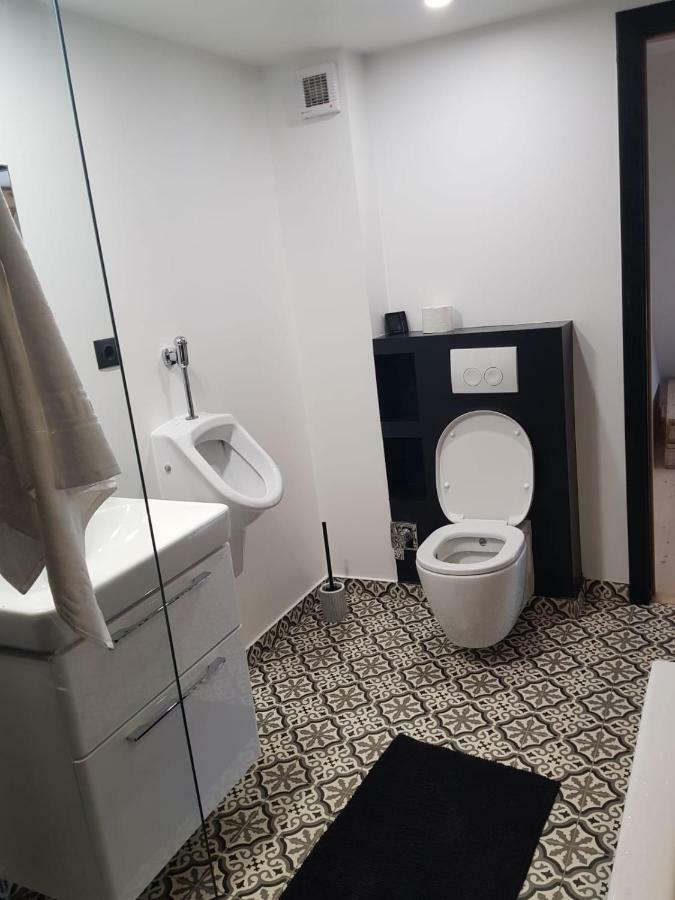 Leisure Apartmens Brasov Lägenhet Exteriör bild