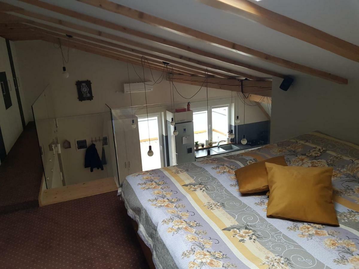 Leisure Apartmens Brasov Lägenhet Exteriör bild