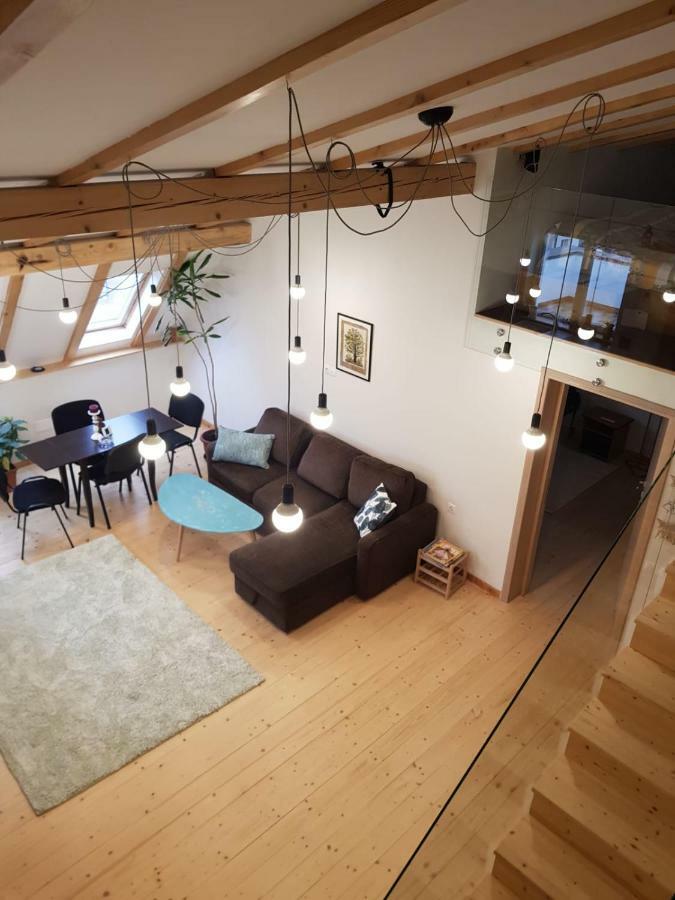 Leisure Apartmens Brasov Lägenhet Exteriör bild